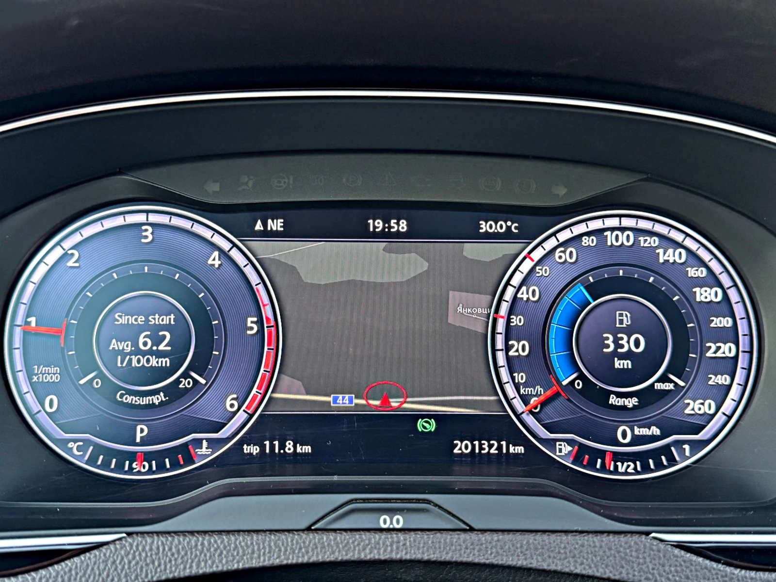 VW Passat VIRTUAL COCKPIT LED PANO KEYLESS KAMERA DISTRONIC | Mobile.bg   13