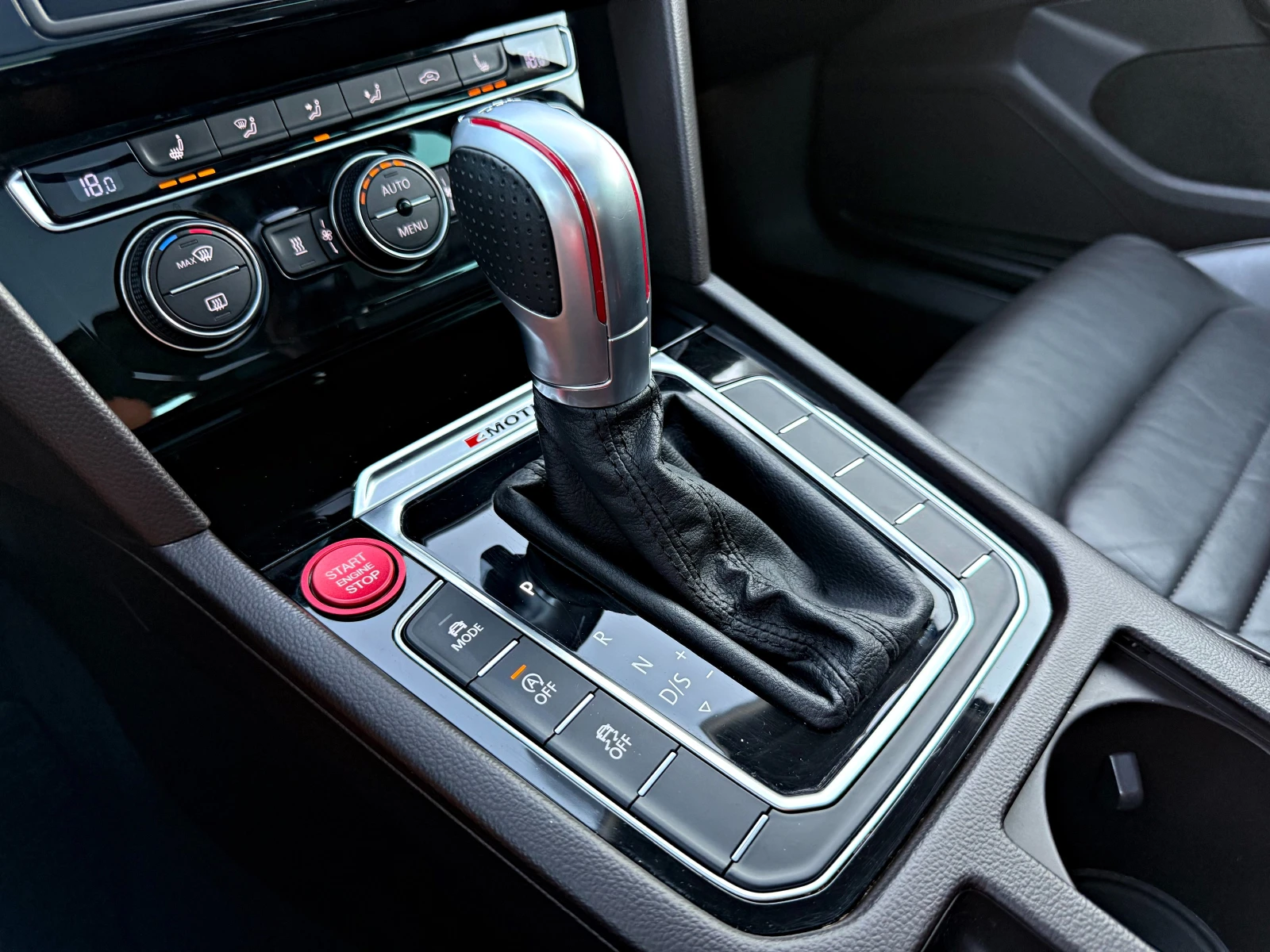 VW Passat VIRTUAL COCKPIT LED PANO KEYLESS KAMERA DISTRONIC | Mobile.bg   14