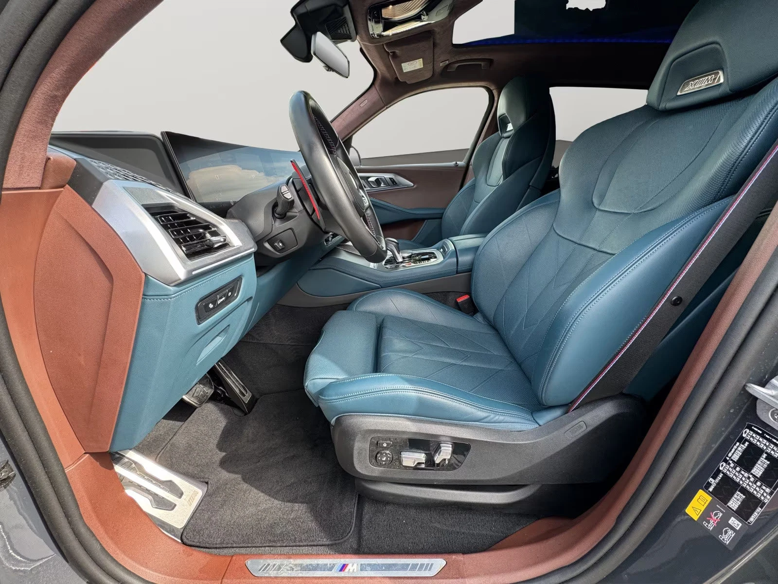BMW XM 653HP/LED/HUD/CAM/MASSAGE/AMBI/DIGI/KLESS/150g - изображение 8