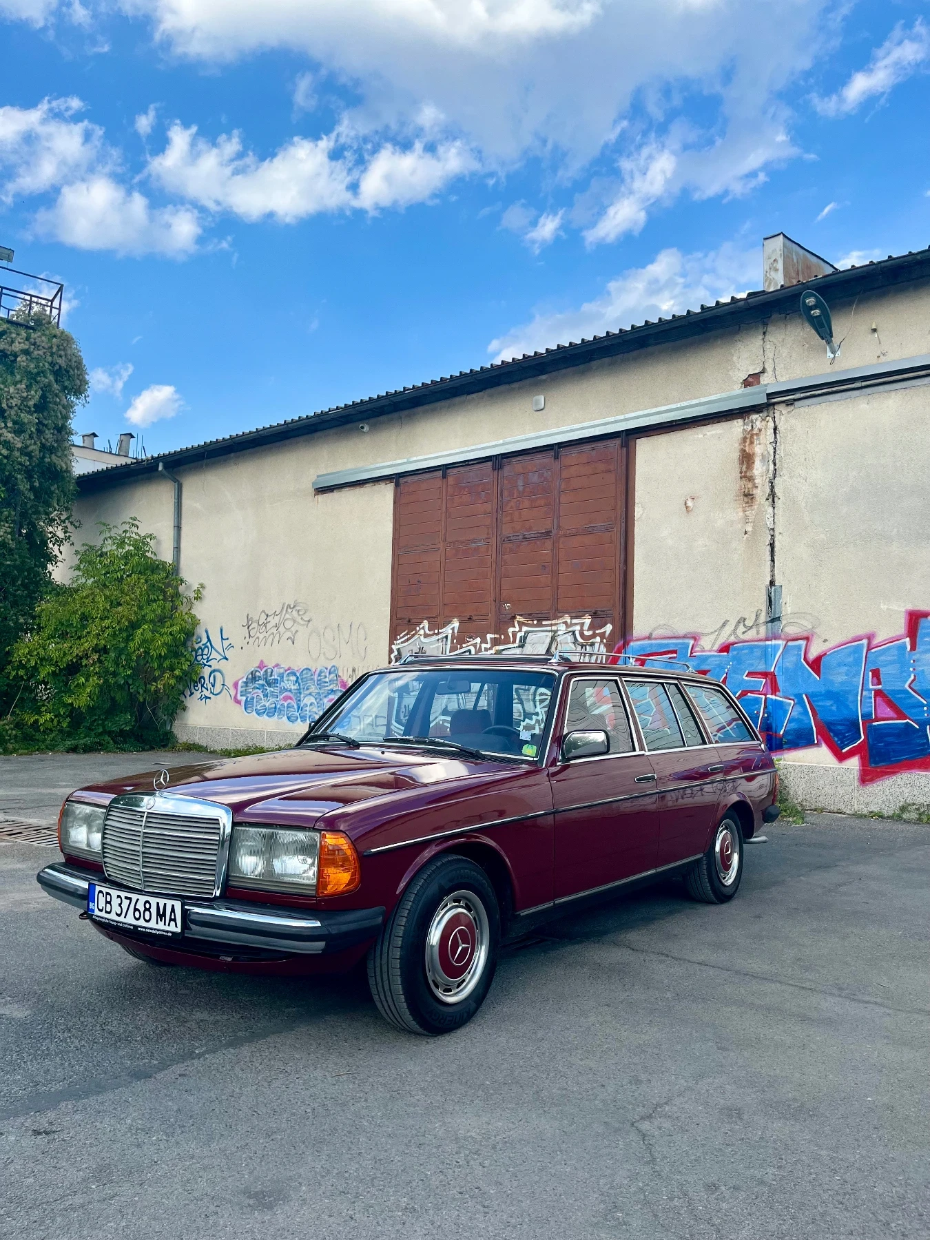 Mercedes-Benz 123 W123 T - изображение 3