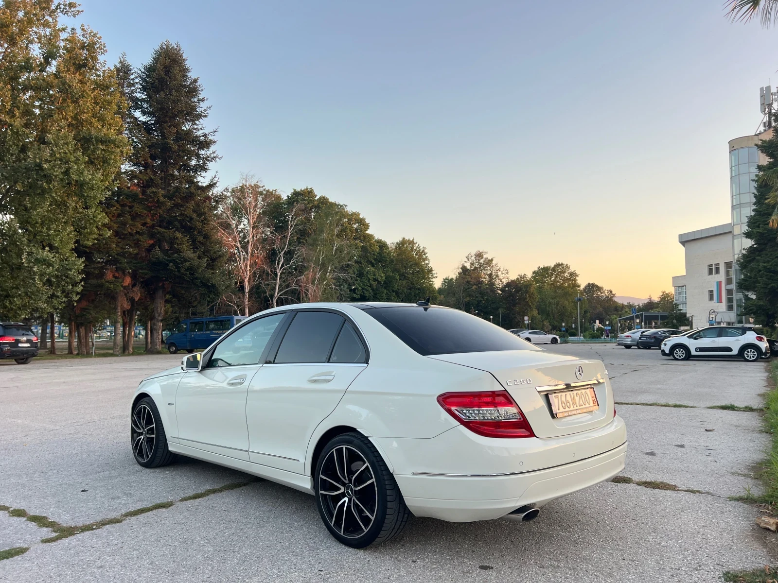 Mercedes-Benz C 220 C250/ПАНОРАМА/HARMAN KARDON/AUTOMATIC - изображение 5