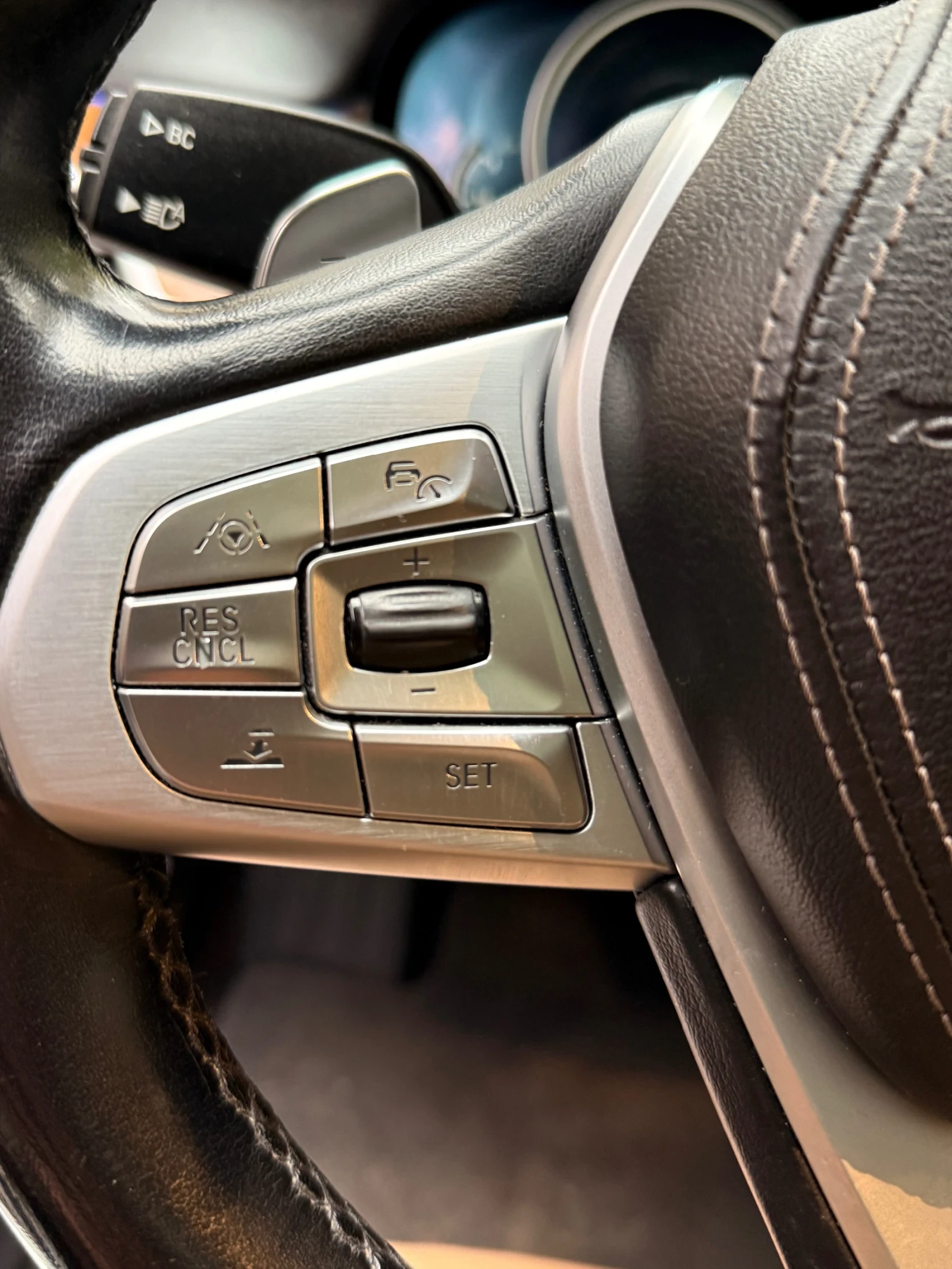 BMW 740 740i Long - изображение 8