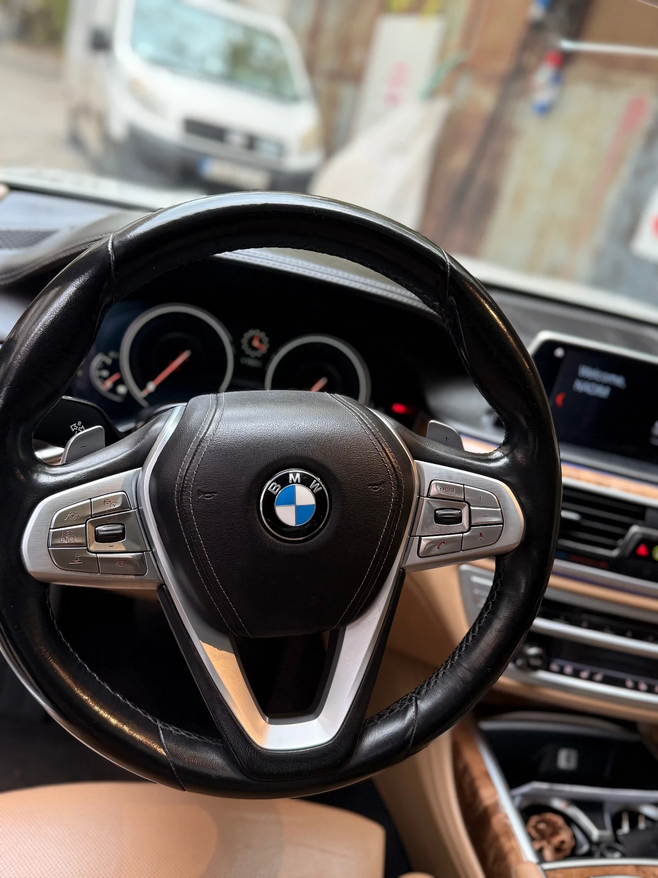 BMW 740 740i Long - изображение 7