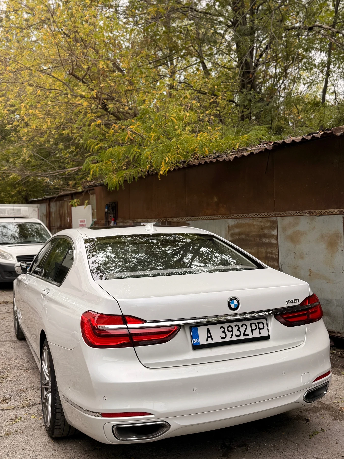 BMW 740 740i Long - изображение 2