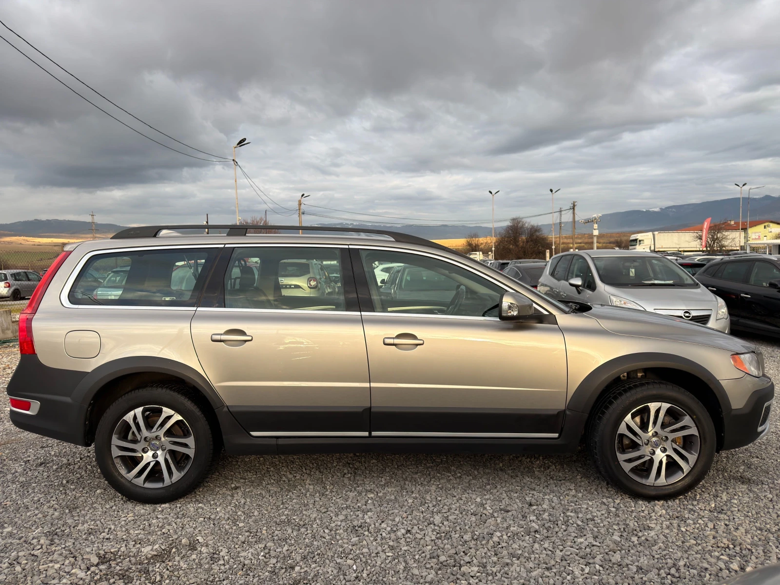 Volvo Xc70 2.0D4 SUMMUM A E5B | Mobile.bg � ����������� 2