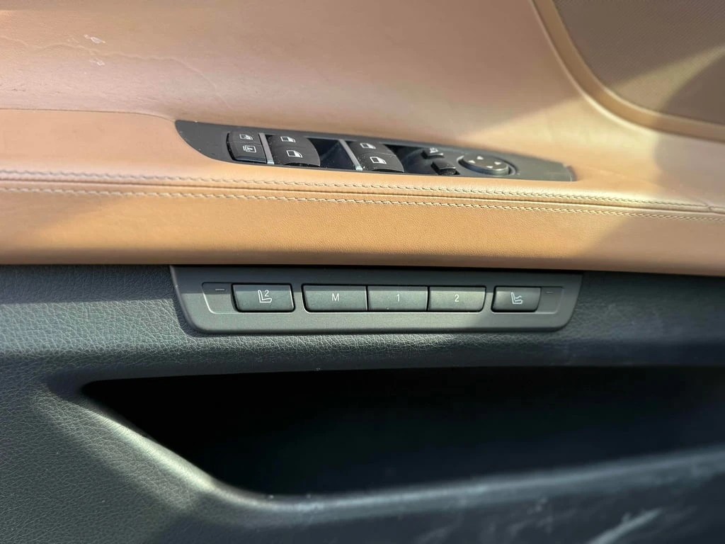 BMW 750 * 4dr Sdn xDrive AWD * CARFAX * ���� �� �� | Mobile.bg � ����������� 13