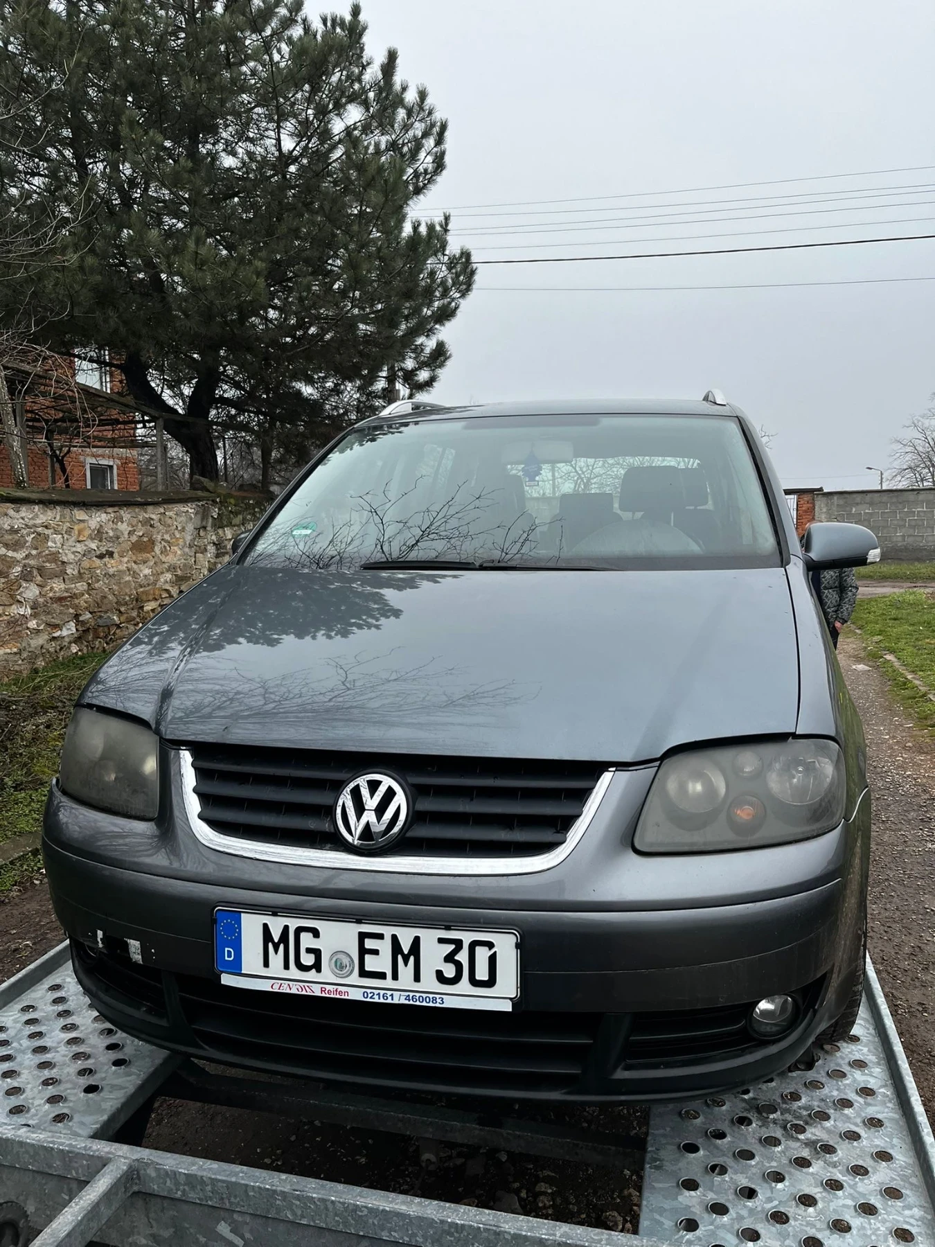 VW Touran, снимка 5 - Автомобили и джипове - 53833712