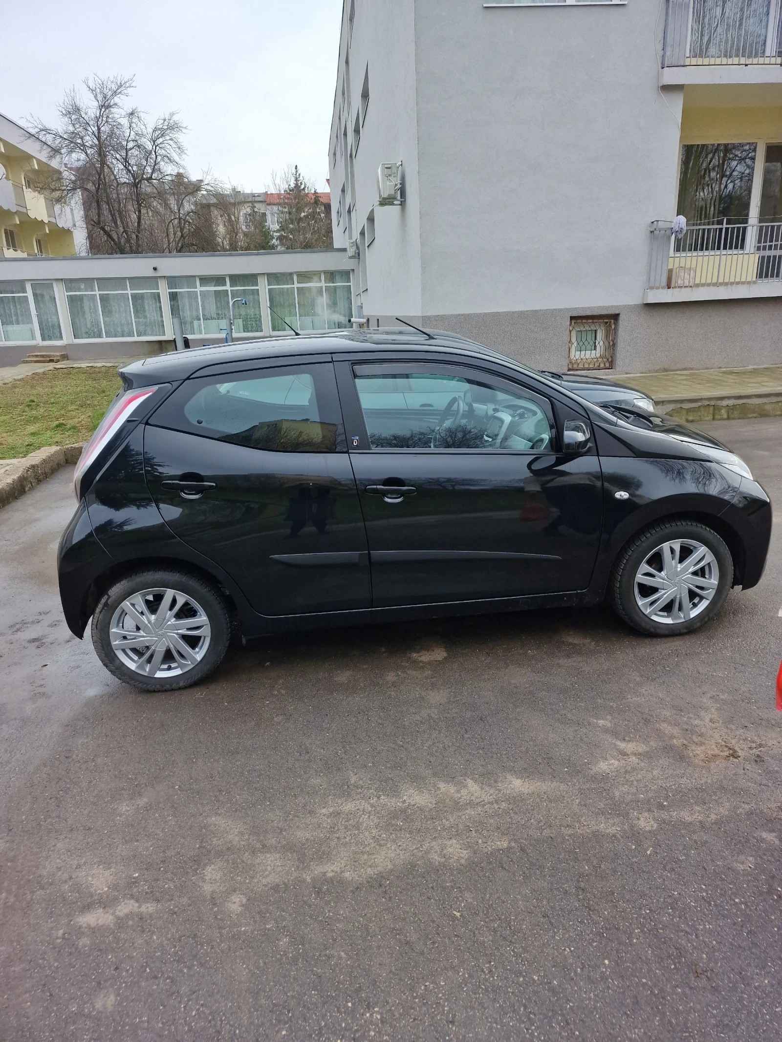 Toyota Aygo, снимка 3 - Автомобили и джипове - 53784850