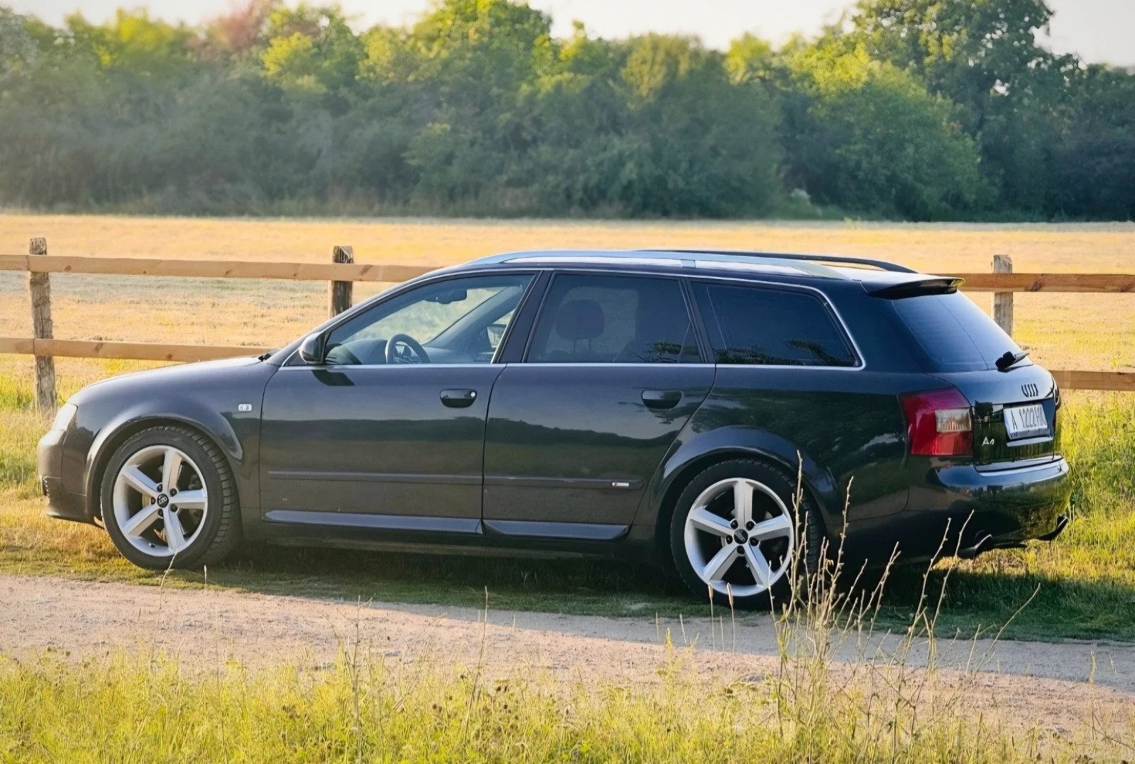 Audi A4, снимка 2 - Автомобили и джипове - 54371103