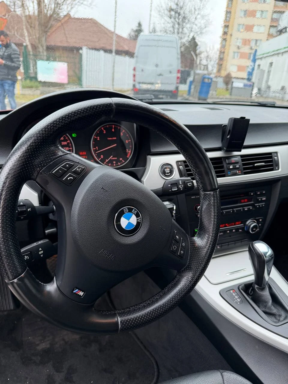 BMW 320, снимка 7 - Автомобили и джипове - 54727340