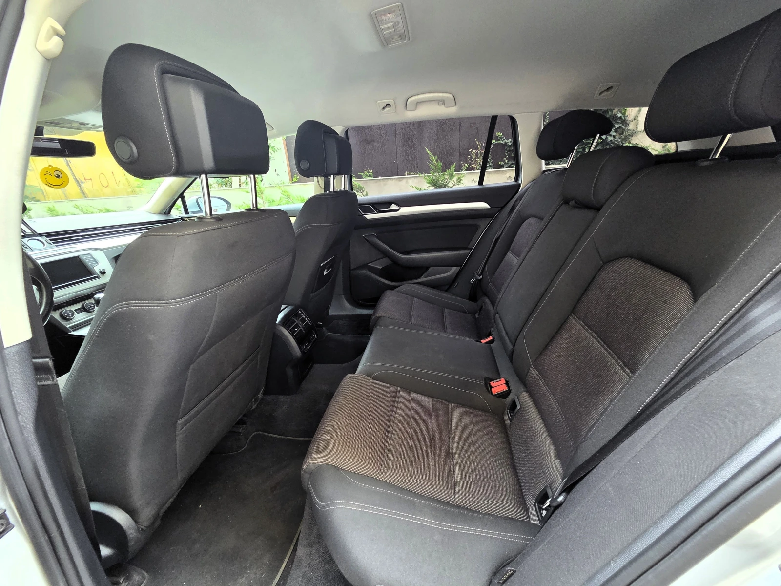 VW Passat, снимка 12 - Автомобили и джипове - 55135561