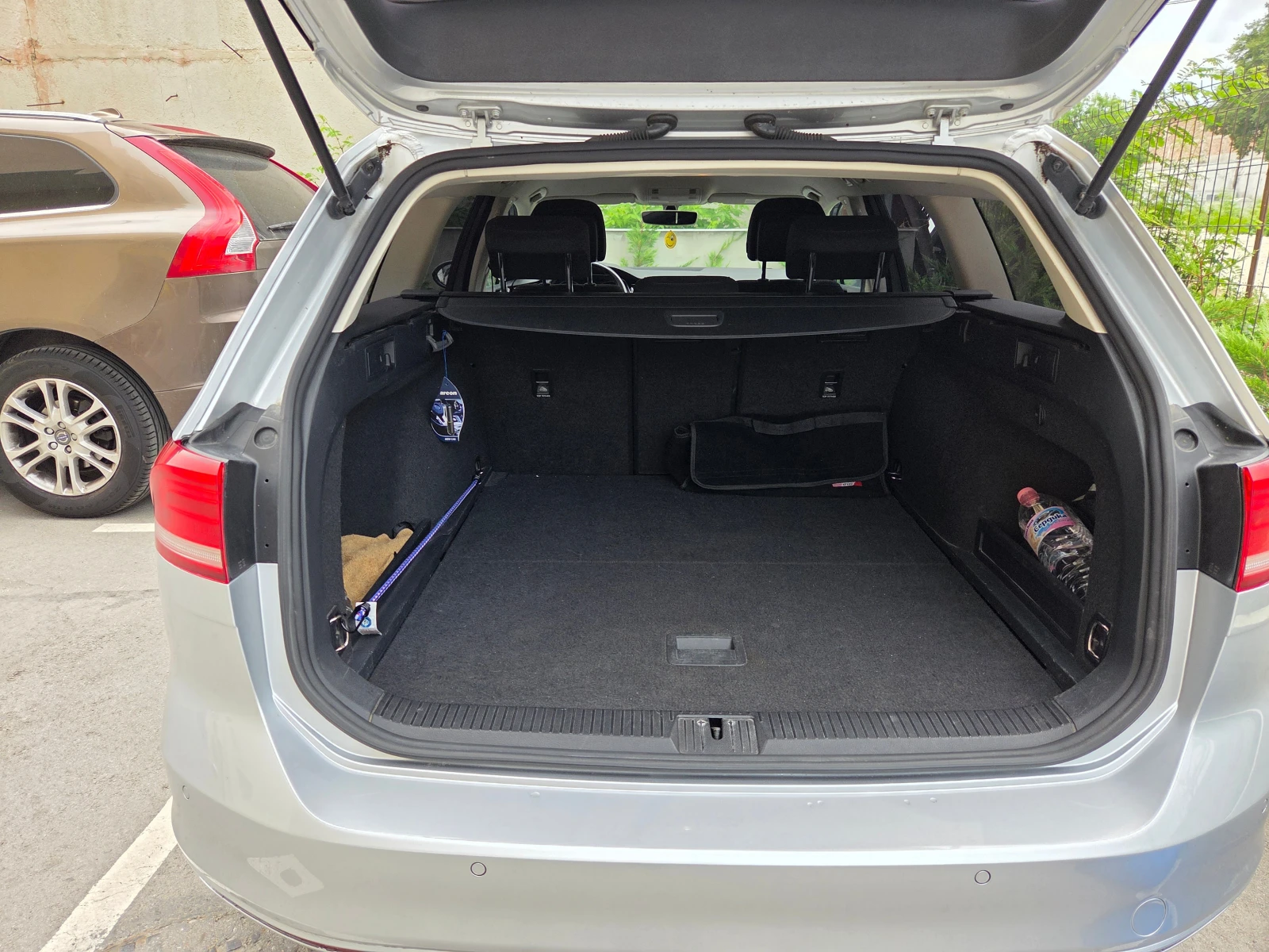 VW Passat, снимка 13 - Автомобили и джипове - 55135561