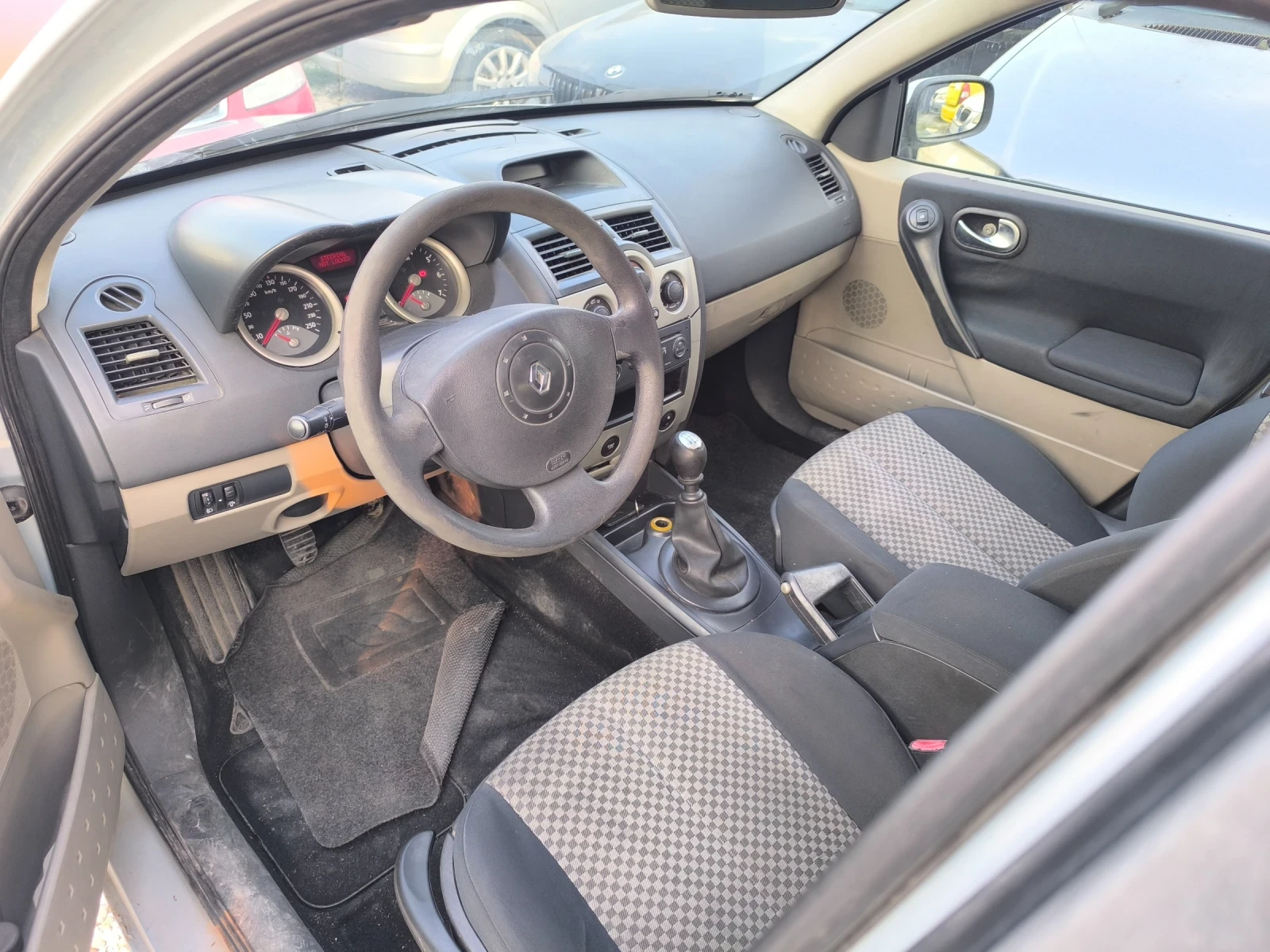 Renault Megane 1.9 120�.�. �������� | Mobile.bg � ����������� 5