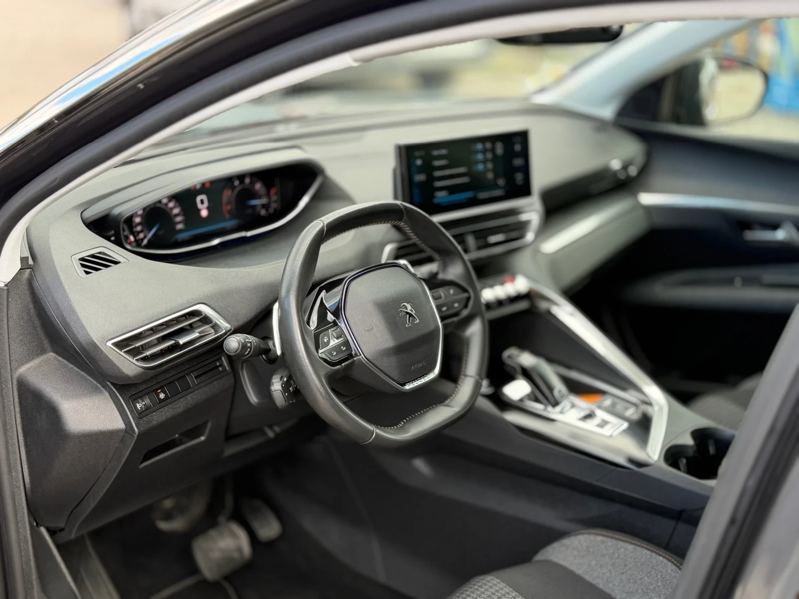 Peugeot 3008 1.5HDi Active, снимка 11 - Автомобили и джипове - 55774693