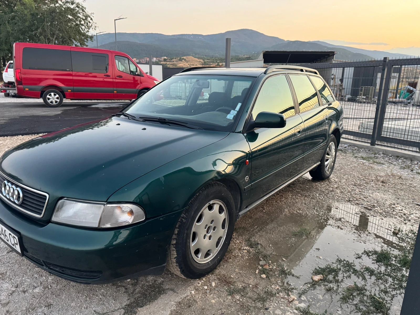 Audi A4 1.8, снимка 2 - Автомобили и джипове - 55943506
