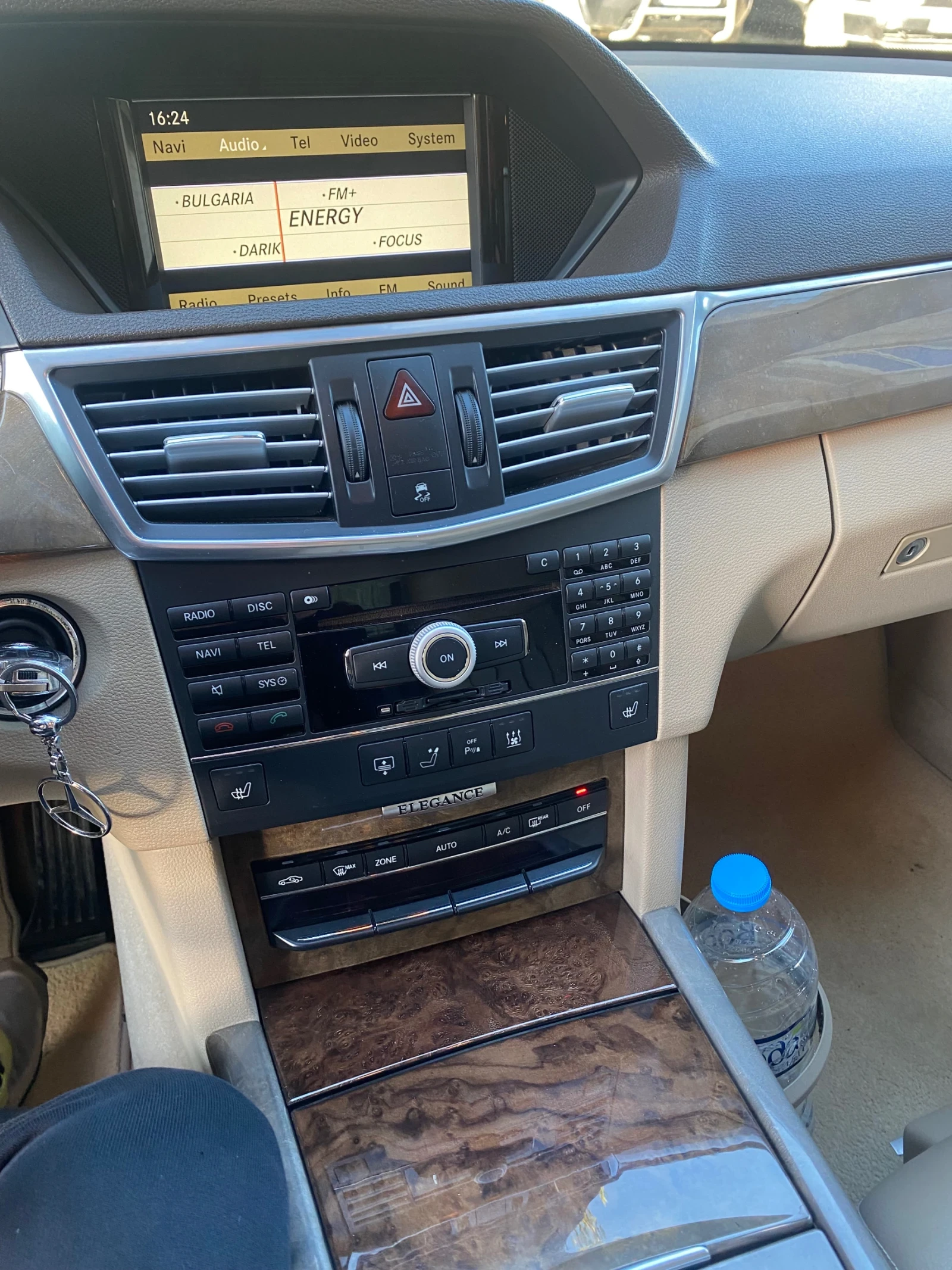Mercedes-Benz E 350, снимка 15 - Автомобили и джипове - 56049417