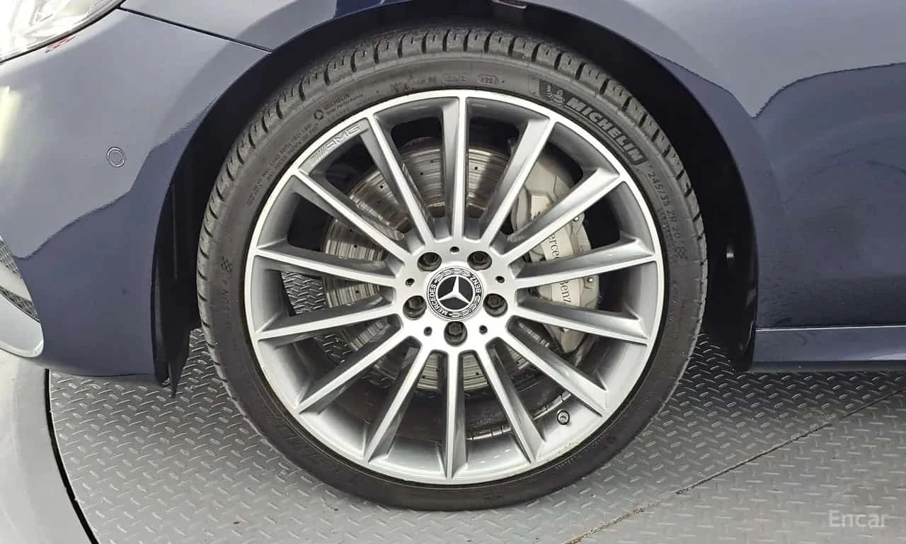 Mercedes-Benz E 350 4MATIC AMG Line/ФИНАНСИРАНЕ, снимка 5 - Автомобили и джипове - 56301225