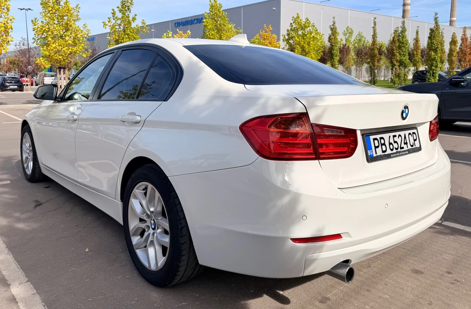 BMW 316 F30, N47, снимка 4 - Автомобили и джипове - 56330099