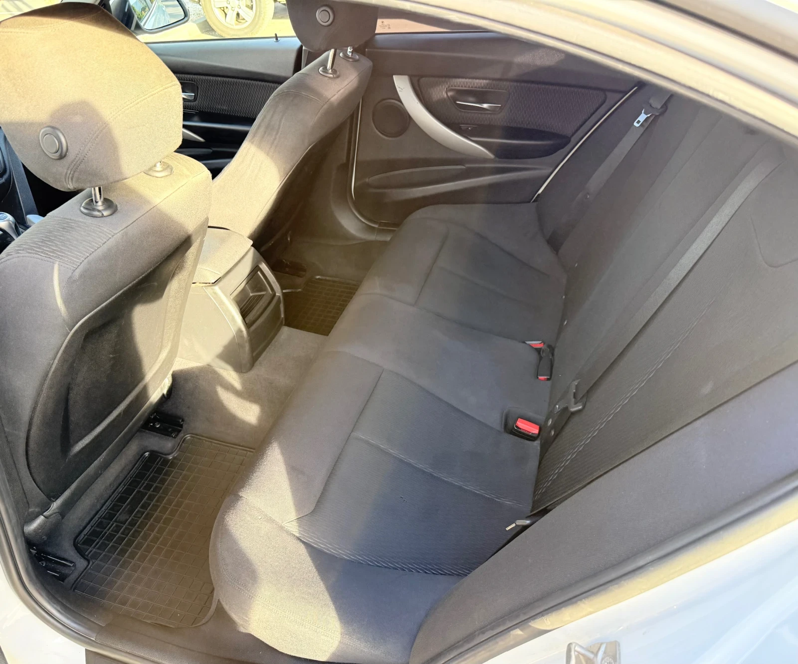 BMW 316 F30, N47, снимка 9 - Автомобили и джипове - 56330099