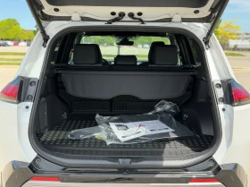 Toyota Rav4 XSE 2.5 AWD, снимка 10