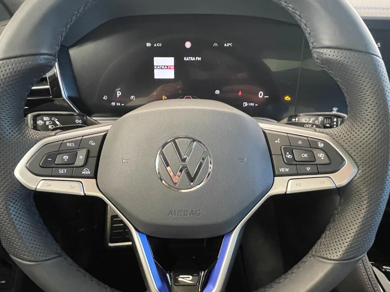 VW Touareg Toareg R PA eHybrid 462hp, снимка 11 - Автомобили и джипове - 48719137