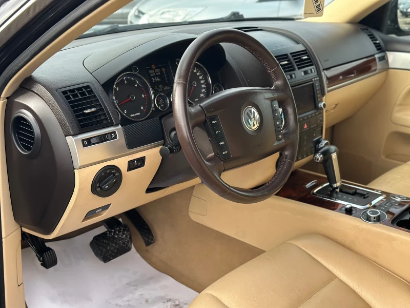VW Touareg 3.0 V6 224кс, снимка 10 - Автомобили и джипове - 53433983