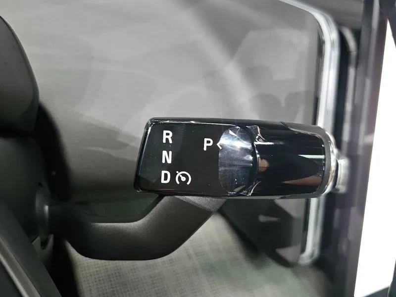 Volvo EX30, снимка 8 - Автомобили и джипове - 56533680