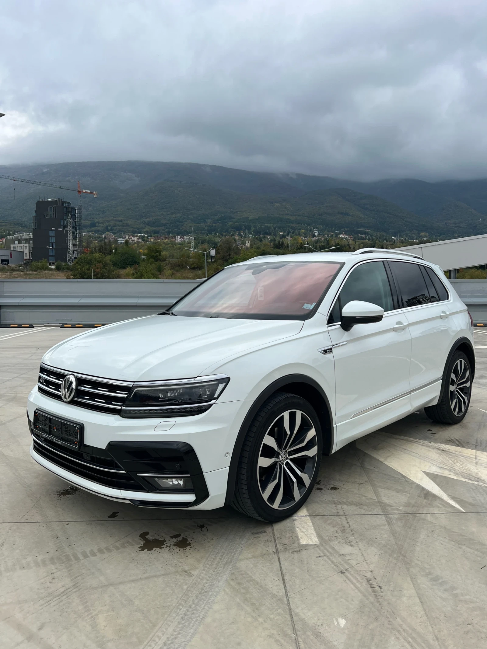 VW Tiguan 2.0 150HP 4x4 - изображение 2