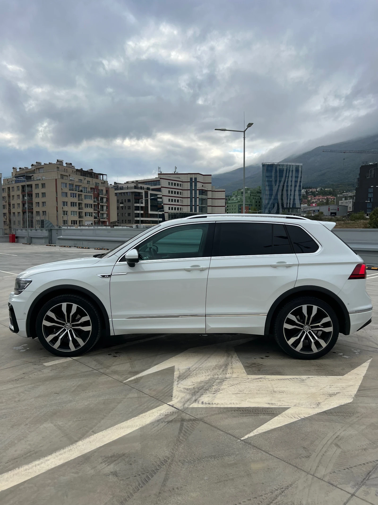 VW Tiguan 2.0 150HP 4x4 - изображение 3