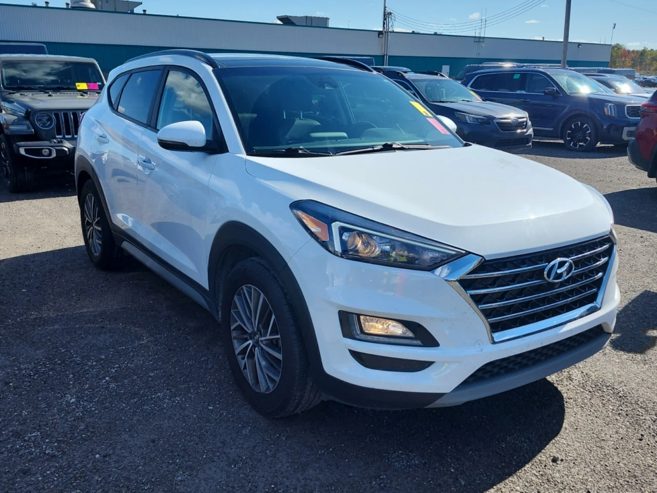 Hyundai Tucson * АВТО КРЕДИТ* ЦЕНА ДО БГ * СЕРВИЗНА ИСТОРИЯ *  - изображение 2