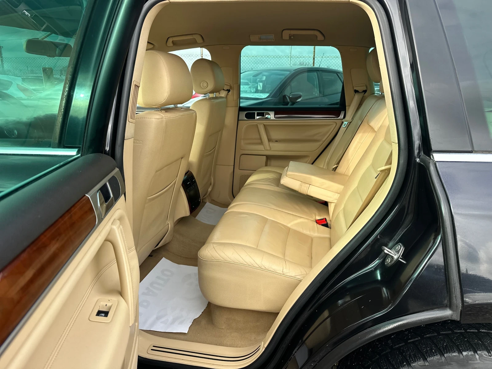 VW Touareg 3.0 V6 224кс - изображение 8