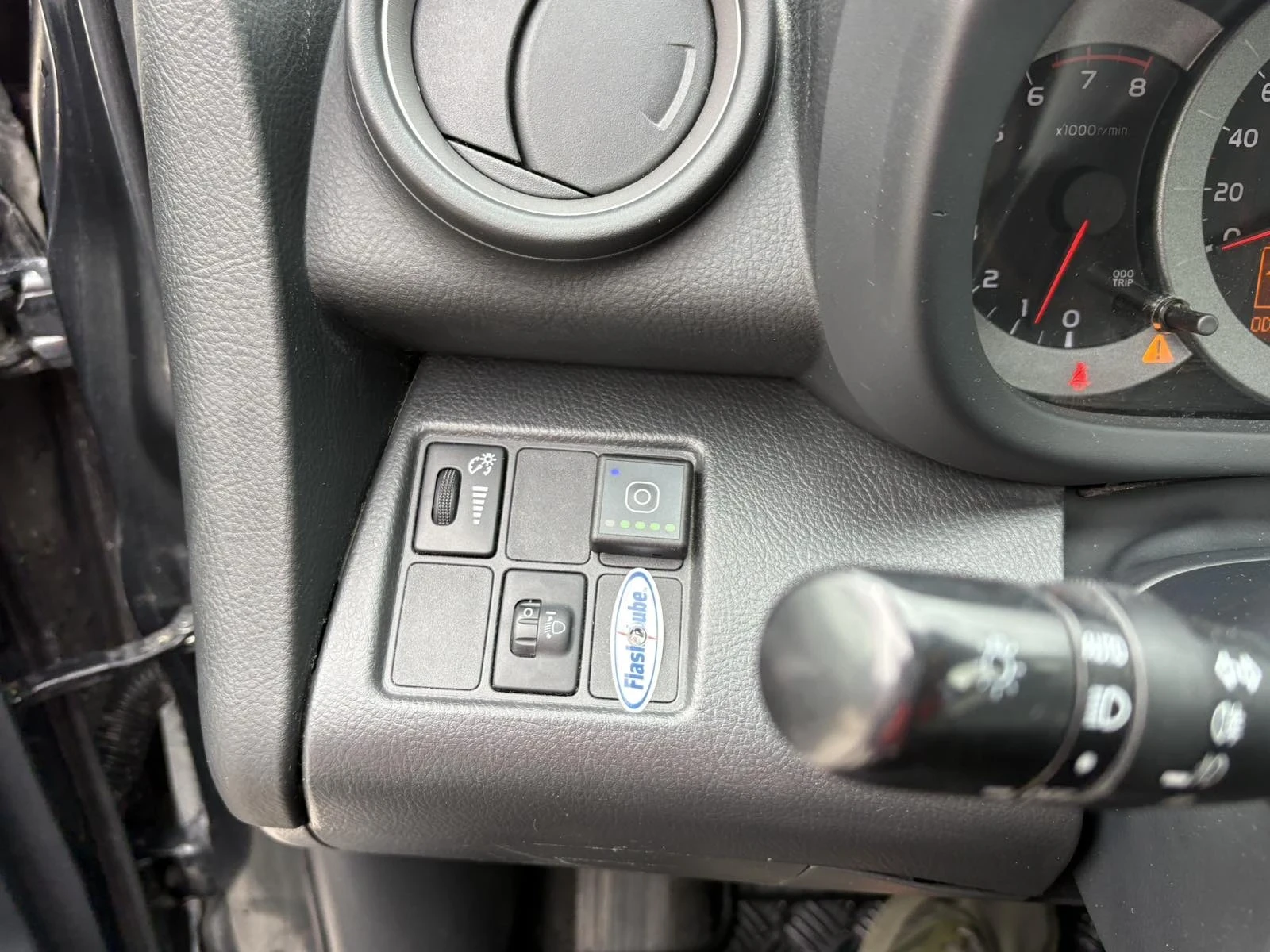 Toyota Rav4, снимка 11 - Автомобили и джипове - 54644116