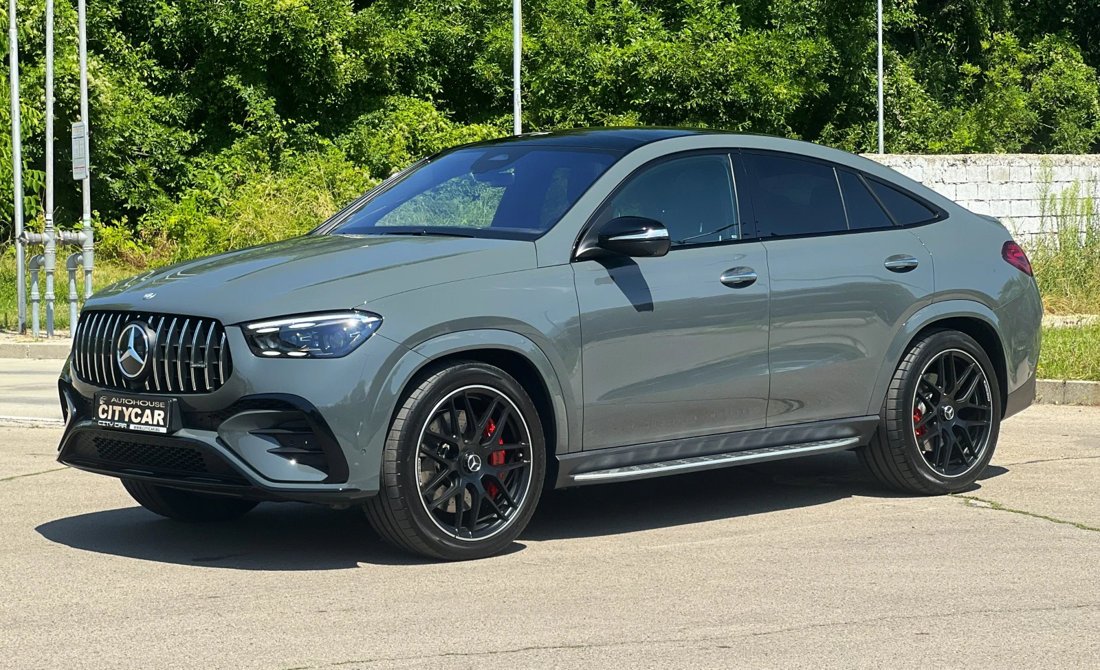Mercedes-Benz GLE 53 4MATIC COUPE / NIGHT / BURM / 360 / MILTIBEAM / DYNAMIC +, снимка 3 - Автомобили и джипове - 55359434