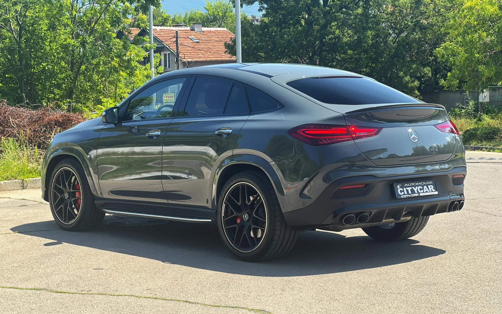 Mercedes-Benz GLE 53 4MATIC COUPE / NIGHT / BURM / 360 / MILTIBEAM / DYNAMIC +, снимка 4 - Автомобили и джипове - 55359434