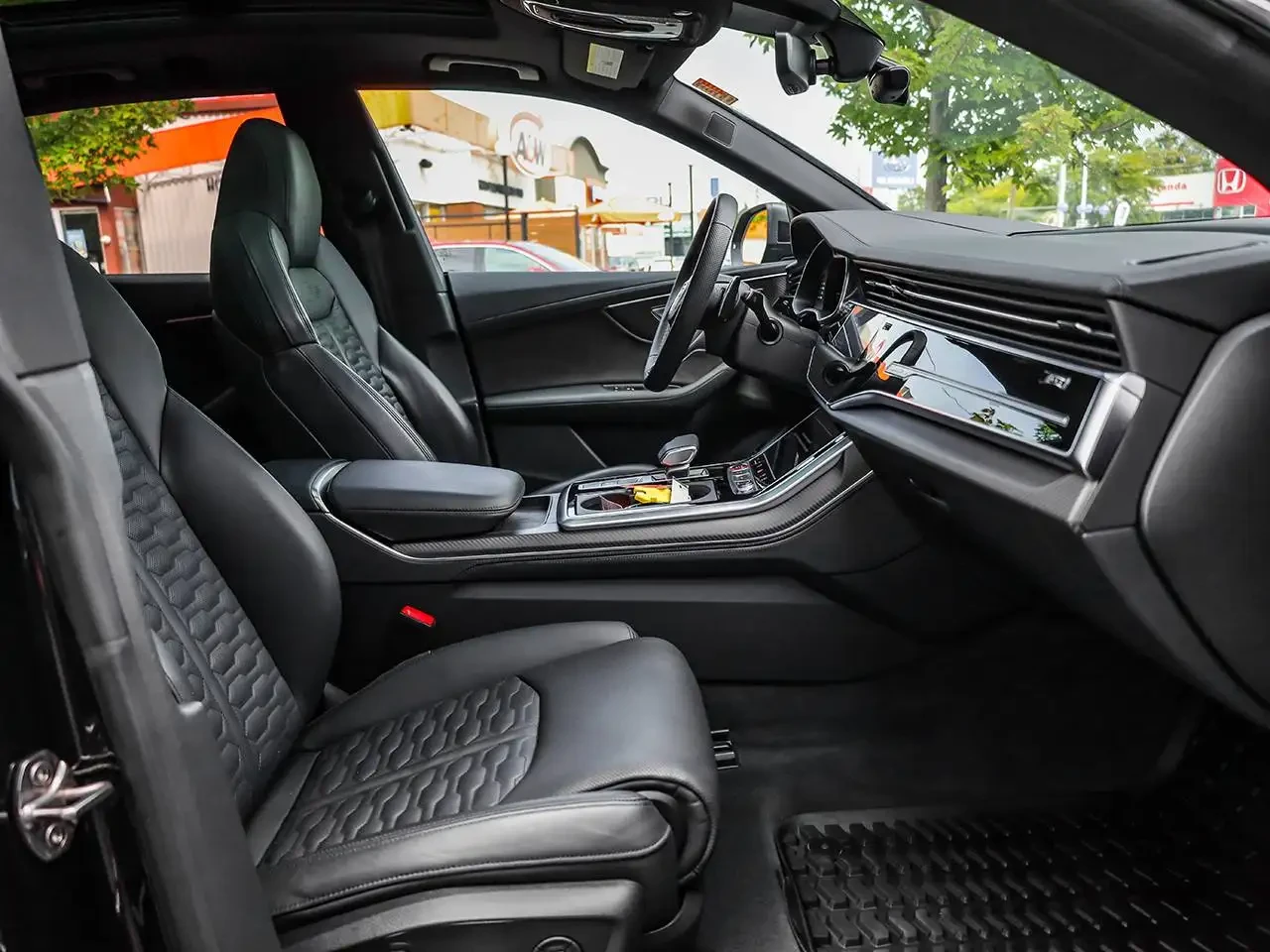 Audi RSQ8, снимка 15 - Автомобили и джипове - 56226731