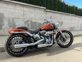     Harley-Davidson Softail Breakout CVO