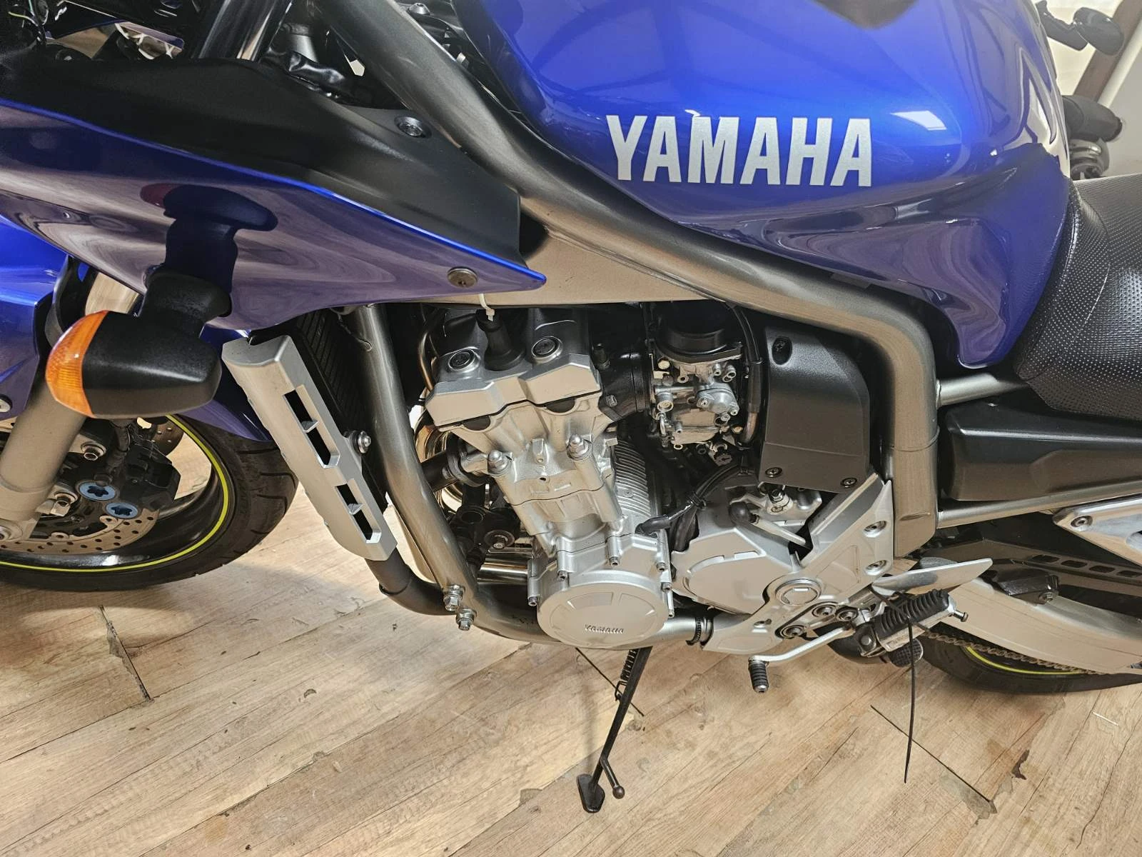 Yamaha Fazer 1000 - изображение 4