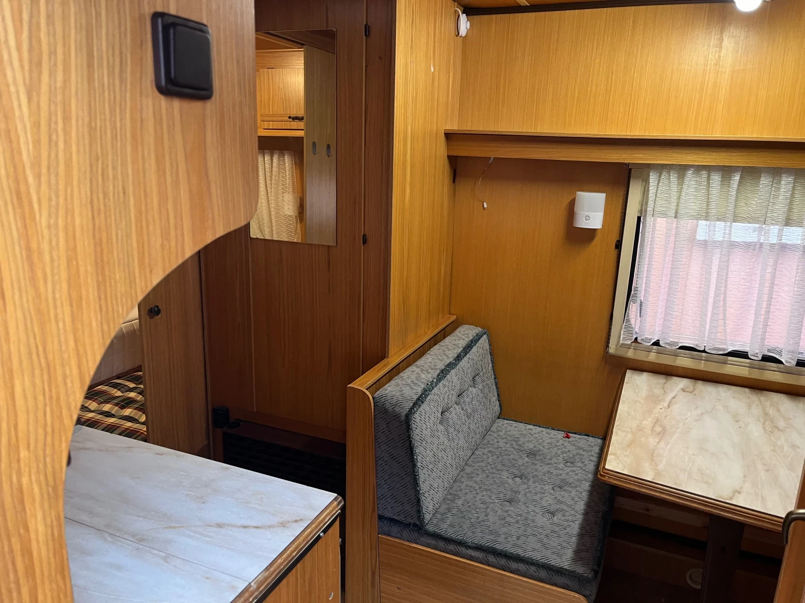 Каравана Caravelair, снимка 4 - Каравани и кемпери - 55735274