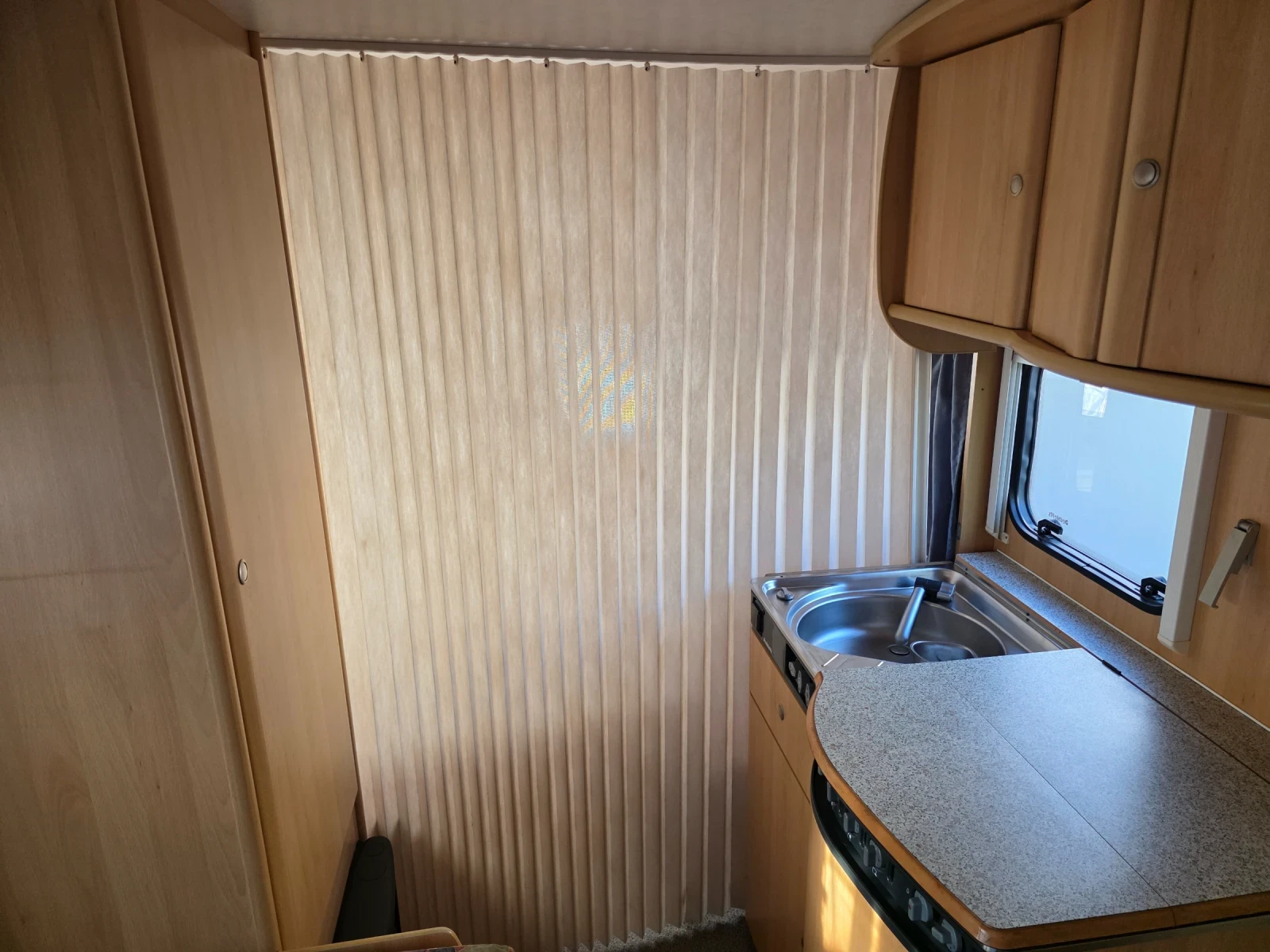Каравана ABI DETHLEFFS CAMPER, снимка 11 - Каравани и кемпери - 56111940
