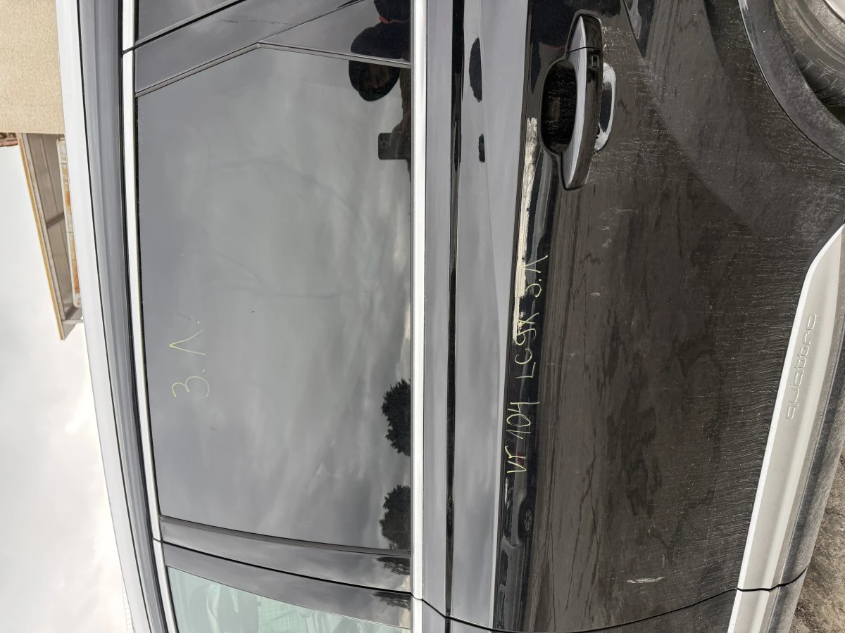 Задна лява врата за Audi Q7 VR 104 LC9X 4M 4M0839051