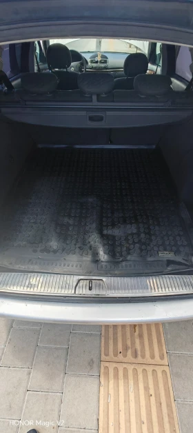 Mercedes-Benz E 200, снимка 4