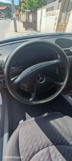 Mercedes-Benz E 200 - 4600 € / 8996.82 лв. - 72438664 15