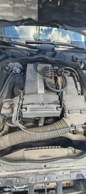 Mercedes-Benz E 200 - 4600 € / 8996.82 лв. - 72438664 3