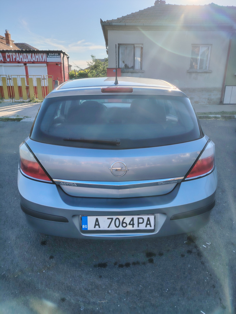 Opel Astra, снимка 4 - Автомобили и джипове - 46233298