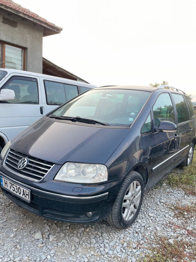 VW Sharan 1.9 TDI, снимка 3 - Автомобили и джипове - 47512135