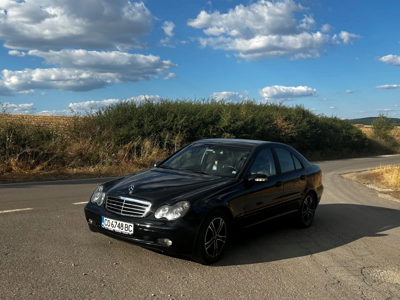 Mercedes-Benz C 200, снимка 3 - Автомобили и джипове - 47780732