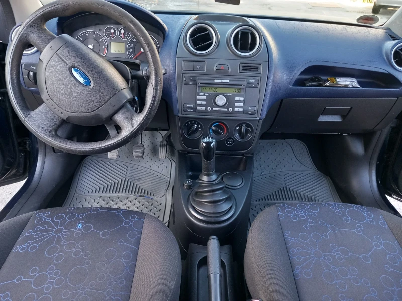 Ford Fiesta 1.3, снимка 7 - Автомобили и джипове - 48744256