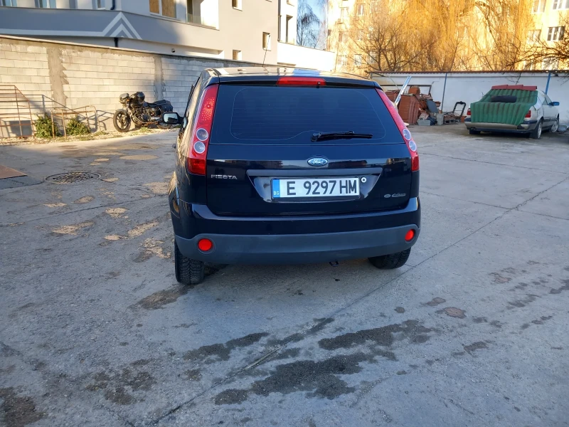 Ford Fiesta 1.3, снимка 3 - Автомобили и джипове - 48744256