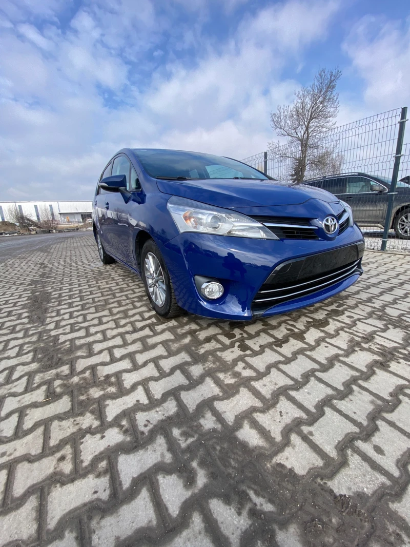 Toyota Verso Toyota Verso, 1.6 D4D, 6+ 1 , снимка 2 - Автомобили и джипове - 49297598