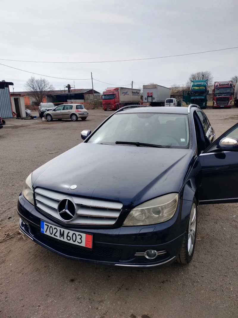 Mercedes-Benz C 220, снимка 2 - Автомобили и джипове - 49323842